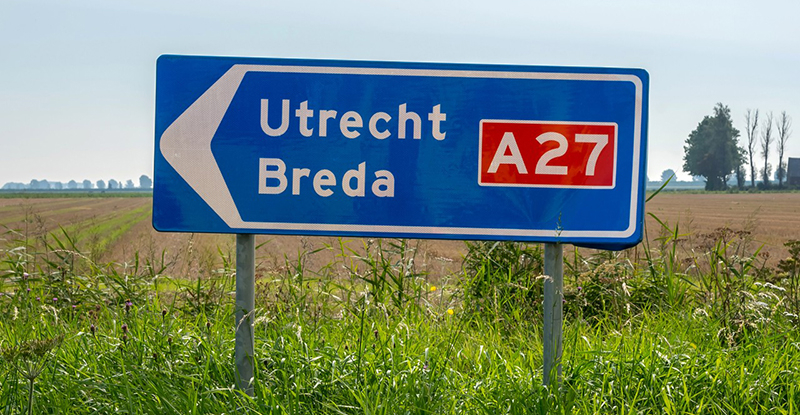 Bord A27 richting Utrecht en Breda